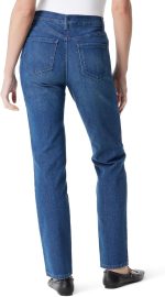 Women's Classic Tapered  Jeans - Image 2